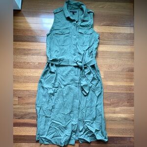 Banana republic, olive green sleeveless button-down dress with belt